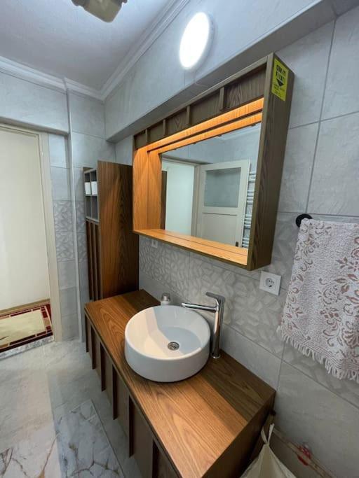 Appartement Cift Klimali, 110M2, 3+1, Metro 5Dk, 1000Mbps Inte à İzmir Extérieur photo